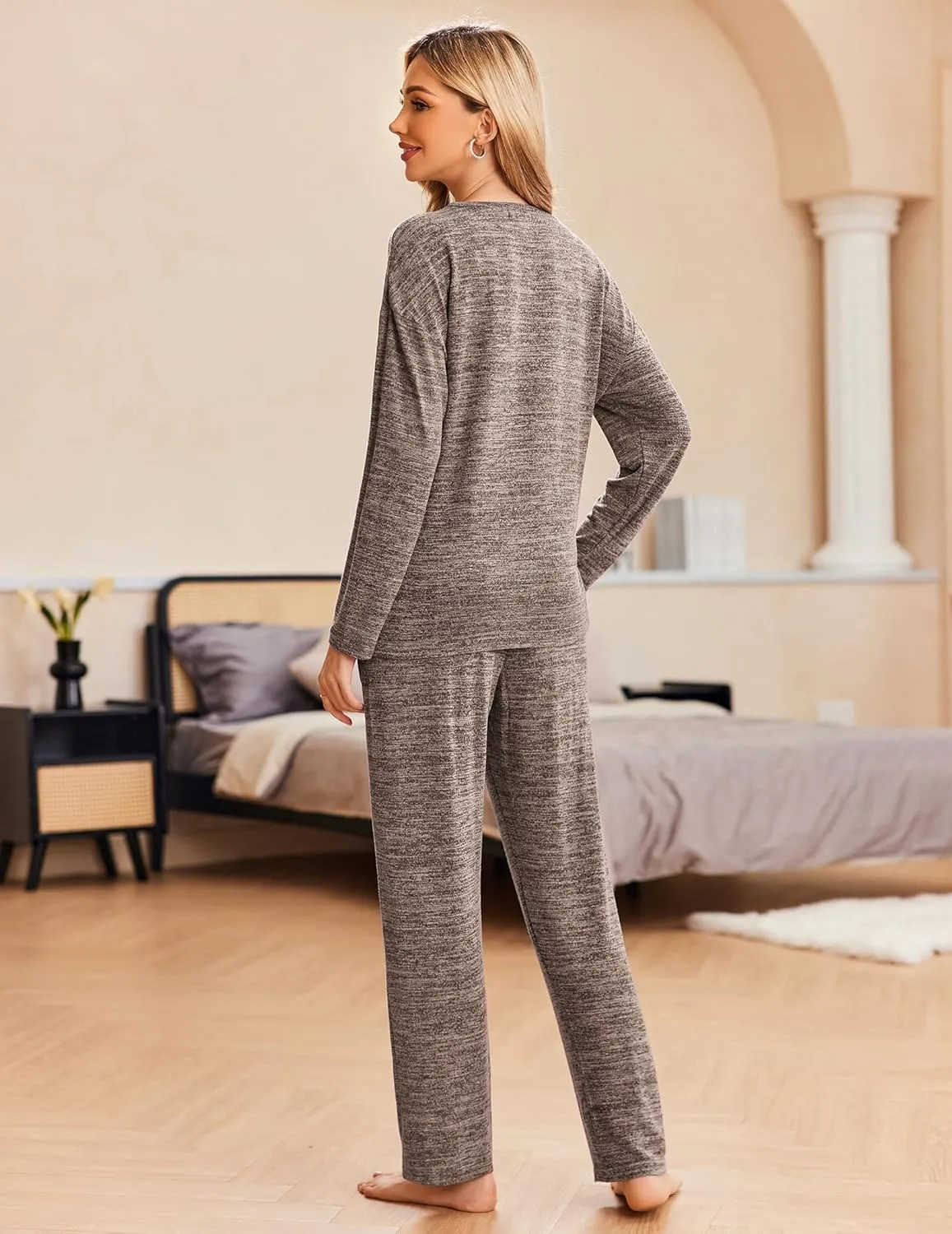 Ekouaer Pajama Set Womens Long Sleeve Sleepwear Pullover Top and Pants Cozy Loungewear Soft Pjs Lounge Set with Pockets S-XXL