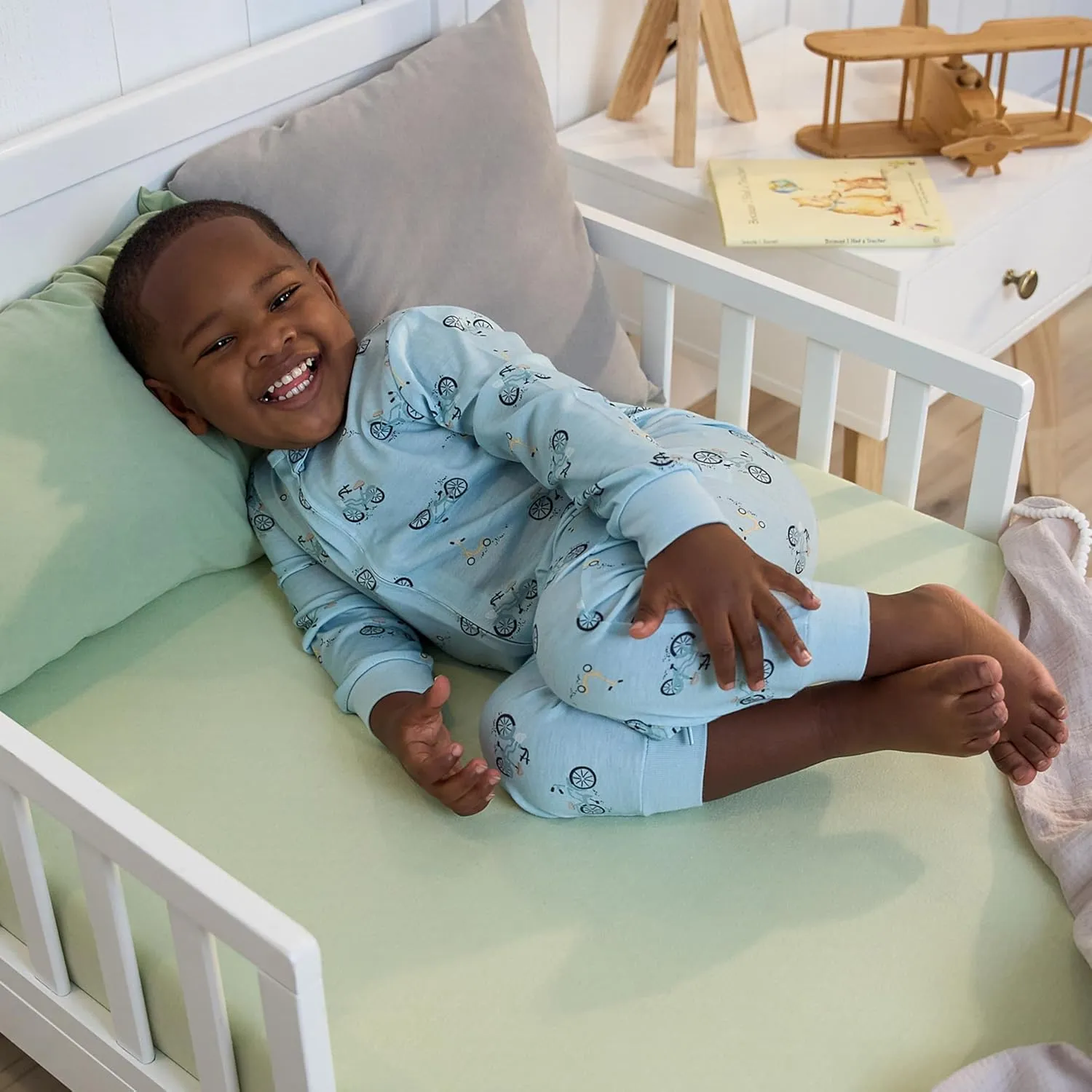 Gerber Toddlers and Baby Boys' Loose-fit Polyester Jersey Footless Pajamas