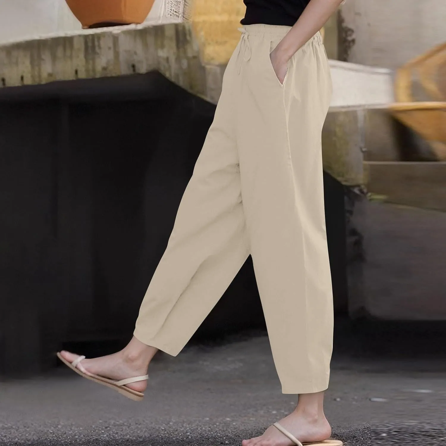 Lightweight Linen Capri Pants for Women Petite Summer Trousers Casual Vacation Beach Trousers with Pockets