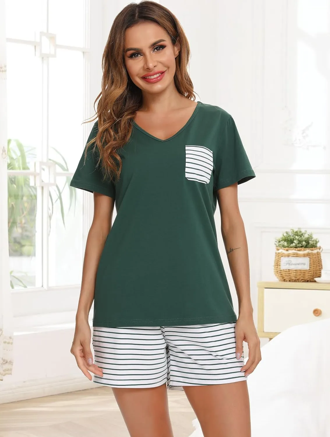 Vlazom Women's Pajama Sets V-Neck Shorts Pjs Set Short Sleeve Sleepwear Loungewear with Pockets & Drawstring